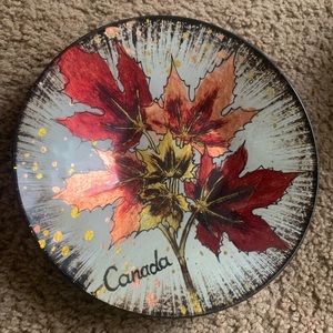 Decorative Canada Plate / Collectors Plate